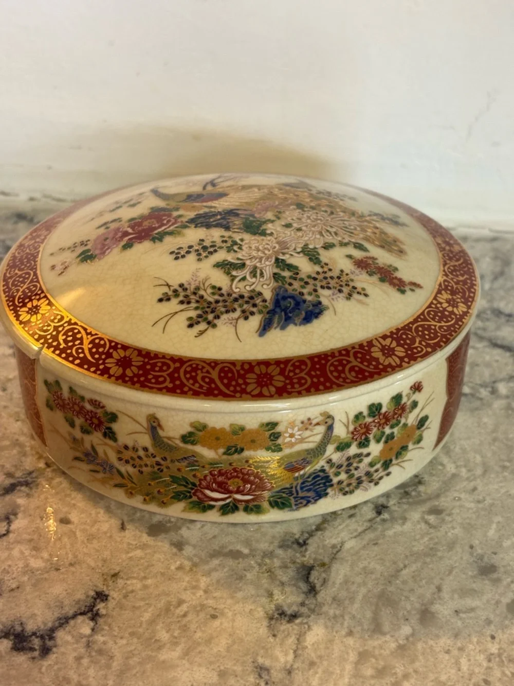 Satsuma Decorative Ceramic Lidded Trinket Box in Cream and Red